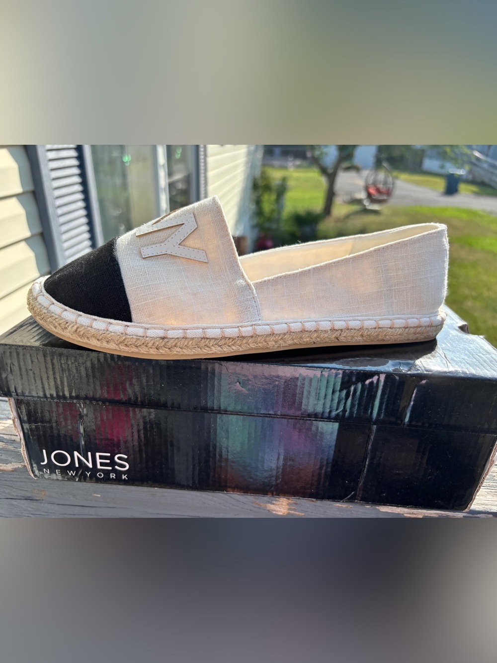 Jones New York 7.5 flats Brand New in box